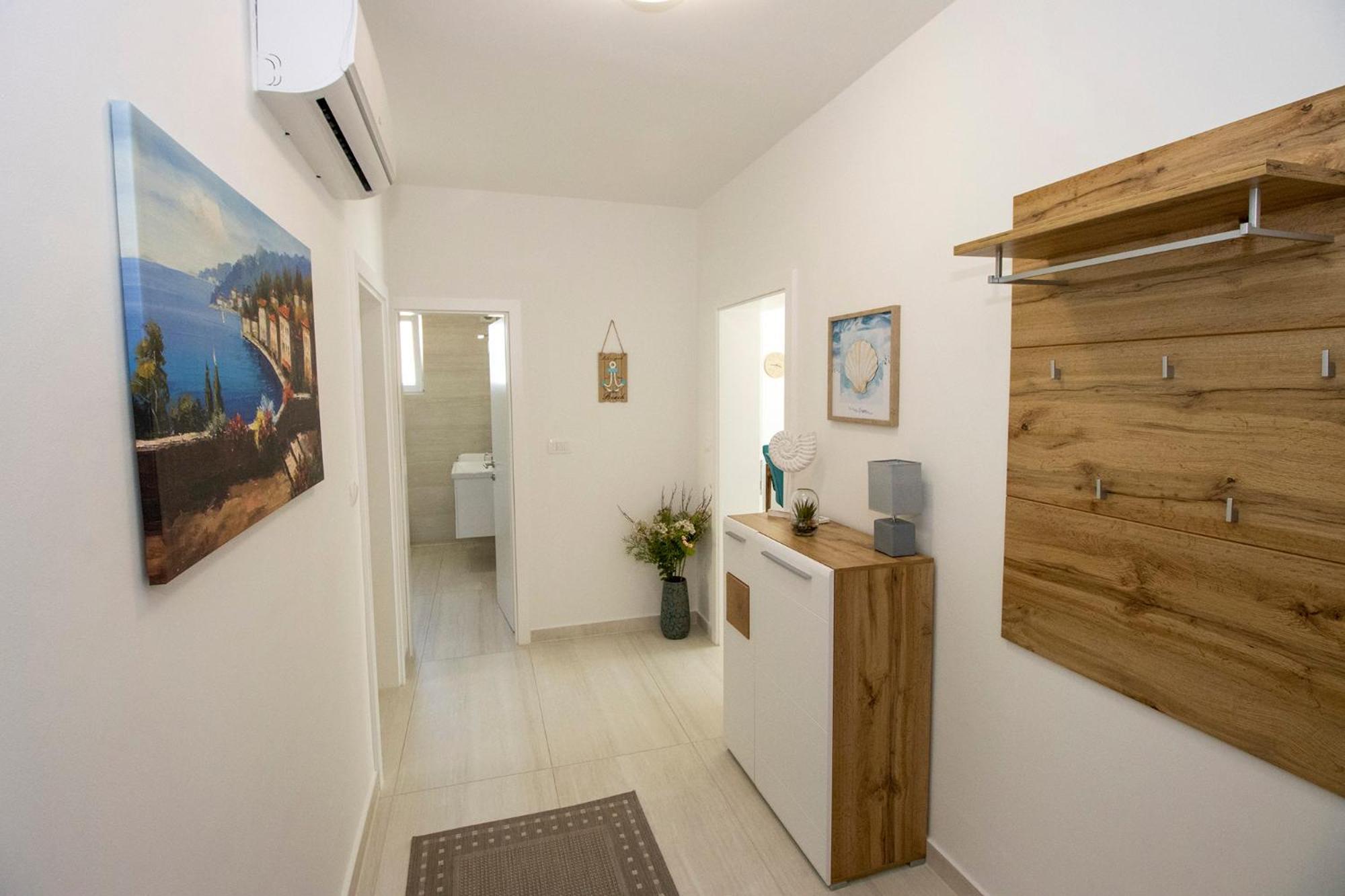Emmi Nemira Omis Apartment Ngoại thất bức ảnh
